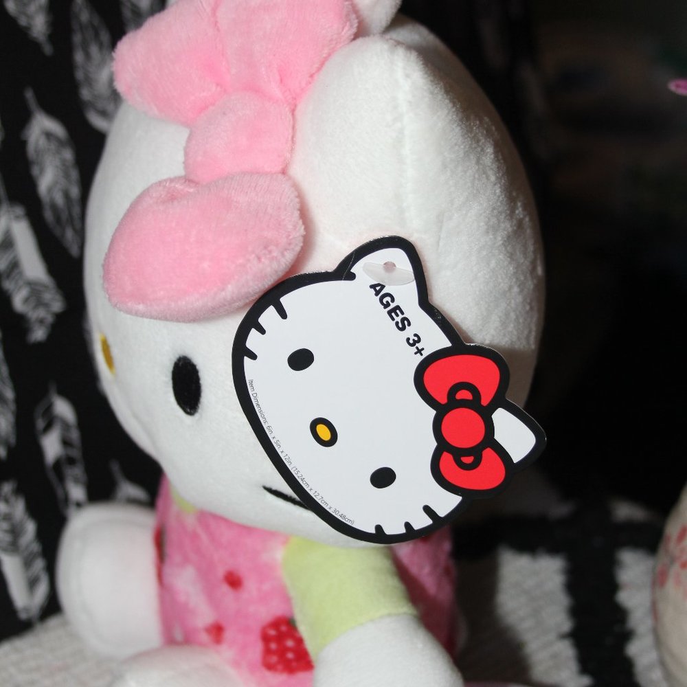 Sanrio's Hello Kitty Strawberry Pink Easter Bunny - Picture 10 of 12